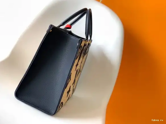 LOUIS MM VUITTON ONTHEGO 0529